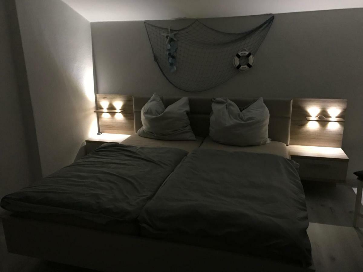 Fewo Am Ententeich Bergstrasse 15 比苏姆 外观 照片